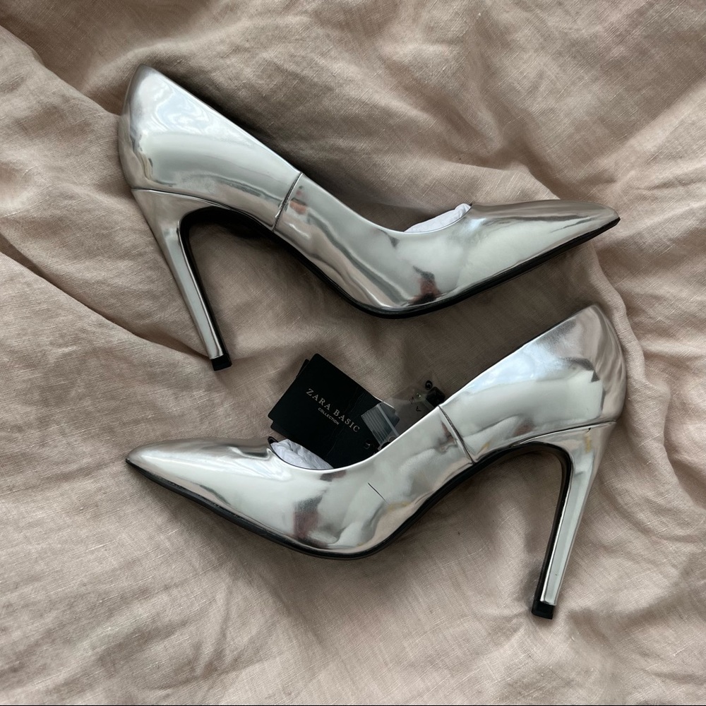 Zara Silver Metallic Mirror Pointy Toe Pumps